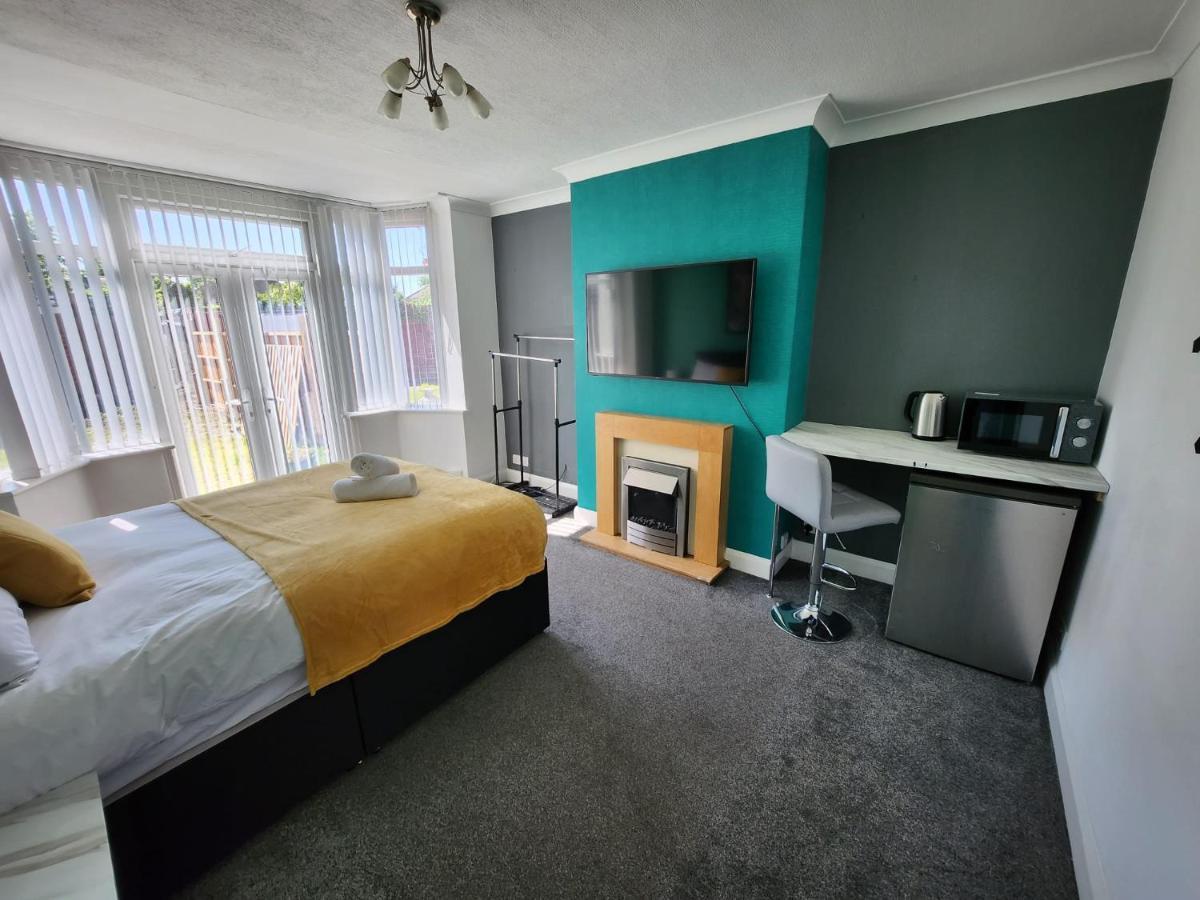 Solihull Shared House Acocks Green Buitenkant foto